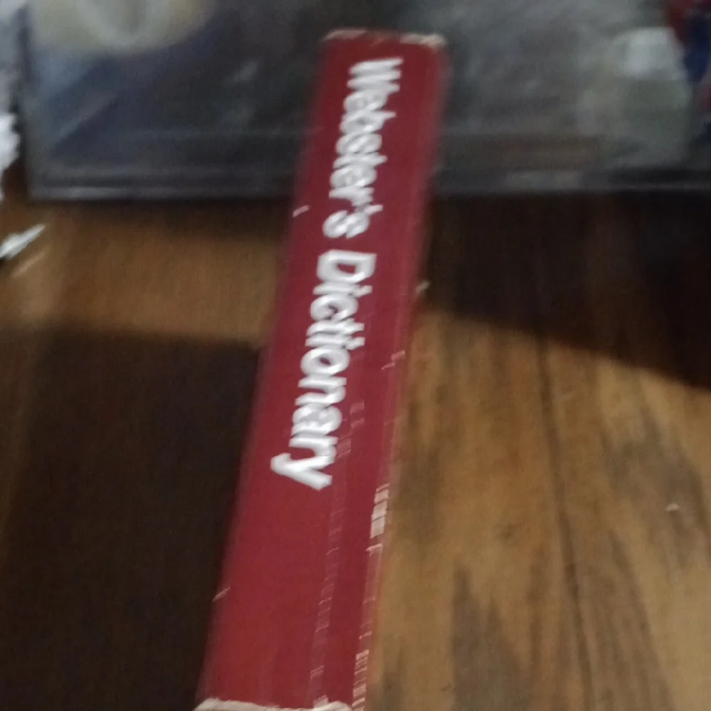 Dictionary - Red Edition - Picture 5 of 5